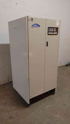 125 KVA Liebert #PPA125C, PDU, Step Down Transformer & Distribution, (68) Main & Breakers, 3 Phase, 3-Wire - Image 3