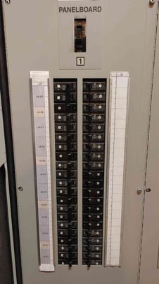 125 KVA Liebert #PPA125C, PDU, Step Down Transformer & Distribution, (68) Main & Breakers, 3 Phase, 3-Wire - Image 5