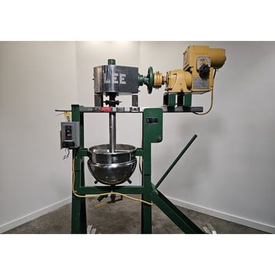 5 gallon Lee, Jacketed Dual Motion Kettle Sweep Agitator, 16" diameter x 10.5" straight side, 1/2" jacket, 40 - Image 3