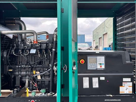 150 KW Cummins #C150N6, Natural gas generator set, 120/208 Volts, 3-phase, 240 HP @ 1800 RPM, QSJ8.9G engine - Image 5