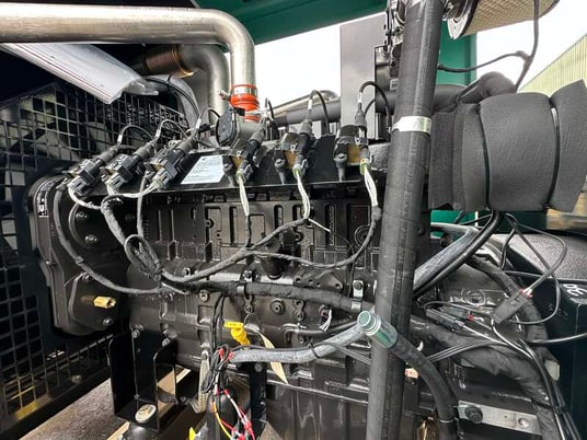 150 KW Cummins #C150N6, Natural gas generator set, 120/208 Volts, 3-phase, 240 HP @ 1800 RPM, QSJ8.9G engine - Image 6