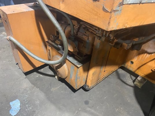 10" x 20" Landis #1R, universal cylindrical grinder, 12" diameter x 1" W x 5" hole wheel, ID attachment - Image 8