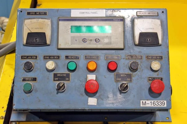 L & L #DA-80H, RF Edge Gluer, 64" x 124" x 4-1/2" capacity, 10 kw gen, 5 HP hydraulic, 2" bore, 4" stroke - Image 4