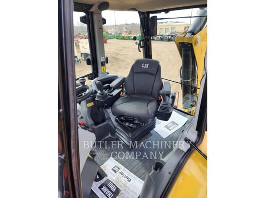 Cat 420, Backhoe Loader, 985 hours, S/N: H9X03375, 2024 - Image 8