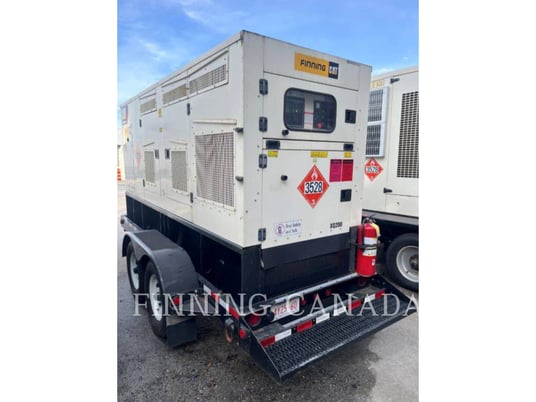 200 KW Caterpillar XQ 200, Mobile Generator Set, Diesel, 1800 RPM, 600V, 9762 hours, 2015 - Image 4