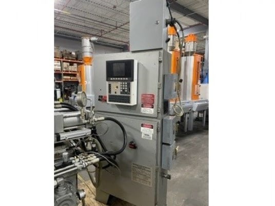 30 Ton, 3 oz., Newbury #V3-30ARS, vertical shuttle injection molding machine, 1.25" screw, 1993 - Image 5