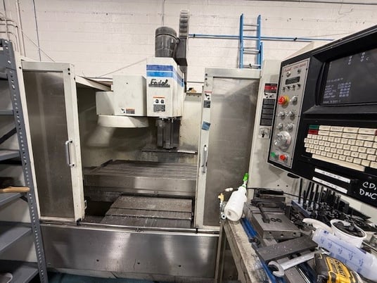 Fadal #VMC5020AHT, 50" X, 20" Y, 28" Z, 7500 RPM, 21 automatic tool changer, Cat 40, 1998 - Image 1