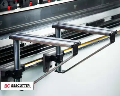 250 Ton, BesCutter K Series, CNC Press Brake, 10/13 FT, Delem DA69T Control - Image 3