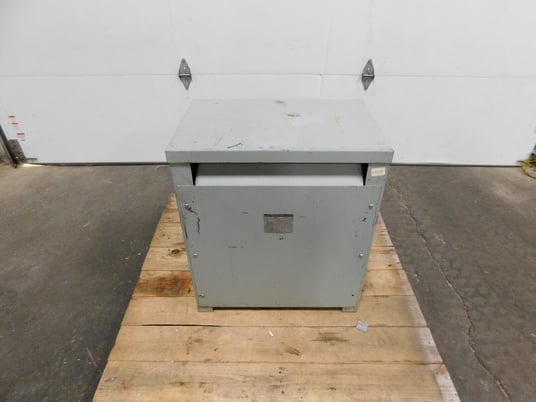 30 KVA 480 Primary, 208Y/120 Secondary, Westinghouse DT-3 transformer - Image 2