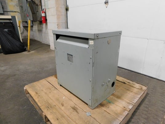 30 KVA 480 Primary, 208Y/120 Secondary, Westinghouse DT-3 transformer - Image 4