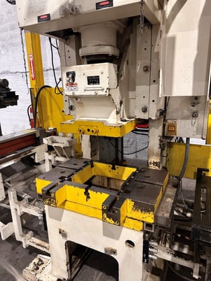 49.5 Ton, Komatsu #OBS-45-3, gap frame press, 3.49" stroke, 9.84" Shut Height, 2.36" adj., 50-100 SPM, 1989 - Image 3