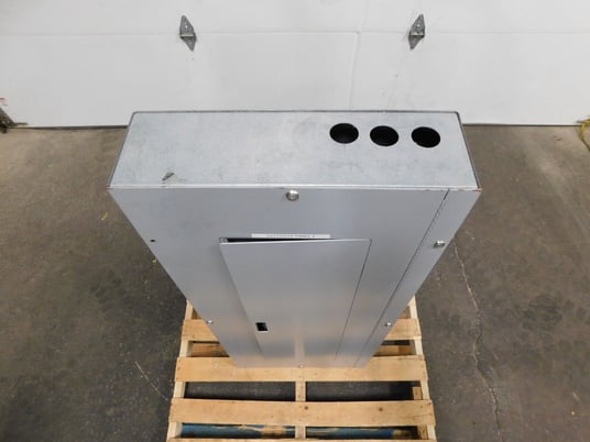 400 Amp. Cutler-Hammer, PRL130CTS, panelboard, 4-wire, 208Y/120 Volts, 3 phase - Image 2
