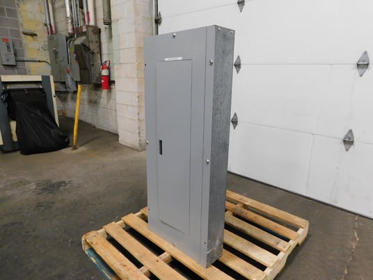 400 Amp. Cutler-Hammer, PRL130CTS, panelboard, 4-wire, 208Y/120 Volts, 3 phase - Image 4