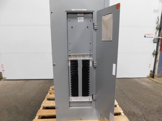400 Amp. Cutler-Hammer, PRL130CTS, panelboard, 4-wire, 208Y/120 Volts, 3 phase - Image 9