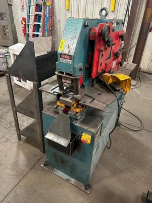 Kingsland #50XA, Ironworker, 50 ton, 7" throat, 4" angle, 4 HP, S/N 788896, 50XA - Image 5