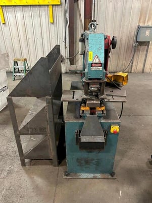 Kingsland #50XA, Ironworker, 50 ton, 7" throat, 4" angle, 4 HP, S/N 788896, 50XA - Image 6