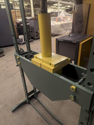 60 Ton, Wilson K.r. #37G, H-frame Press, S/N A-3170, 1965, 37G - Image 6