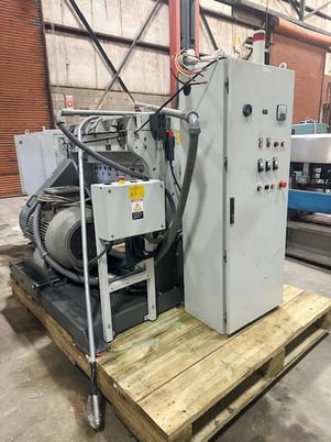 100 Hp Tria #XT110-60, 5-knife Granulator, 75 KW, 480 V., 1780 RPM, 22" x 42" throat, 2015 - Image 4