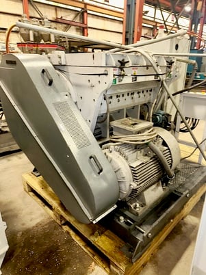 100 Hp Tria #XT110-60, 5-knife Granulator, 75 KW, 480 V., 1780 RPM, 22" x 42" throat, 2015 - Image 5