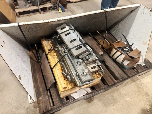 100 Hp Tria #XT110-60, 5-knife Granulator, 75 KW, 480 V., 1780 RPM, 22" x 42" throat, 2015 - Image 9