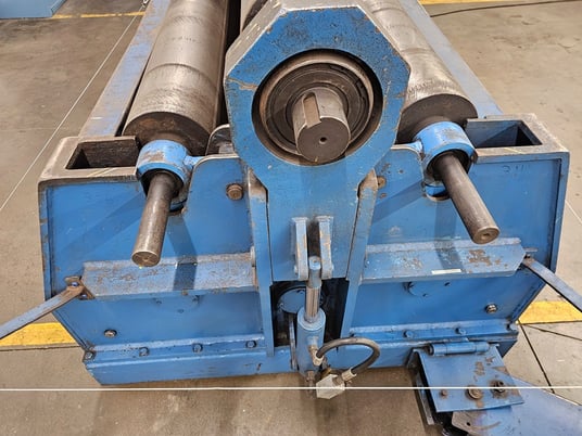 M.g. #420/16, 4-roll hydrauic plate roll, cone rolling attachment, movable pendant arm, 1997 - Image 9