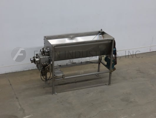 Feeder Auger, 10 CuFt, pre feeder, dual screws, 4-1/2" flanged discharge, 0.75 HP - Image 1