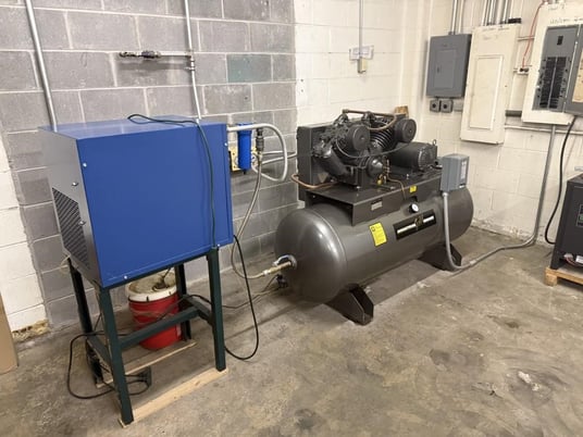 200 psi, Industrial Gold, 2-stage refrigerated compressor, 120 gallon, Baldor 7.5 HP, 230 V., Great Lakes - Image 5
