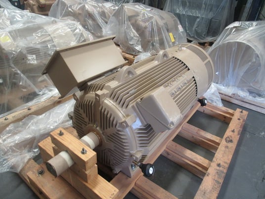 400 HP 1200 RPM General Electric, Frame 5010/5011L, TEFC, new, 2300/4000 Volts (3 available) - Image 5