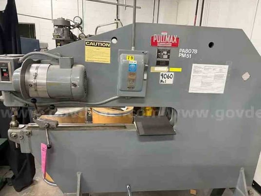 No. P6/S Pullmax, nibbler, 3/16" nibbling capacity, 42" throat, circle cutting attachment, 3 HP, 3-20 FPM - Image 1