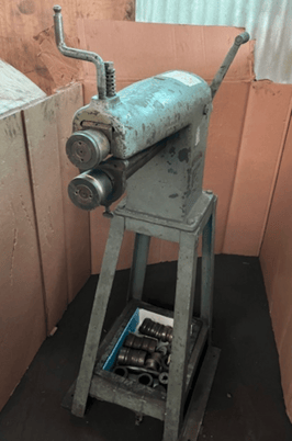 18 gauge Niagara #192 Beader-Geared, 13-3/4" throat, 2-13/16" roll diameter, 2" lgth, w/beading gage & rolls - Image 1