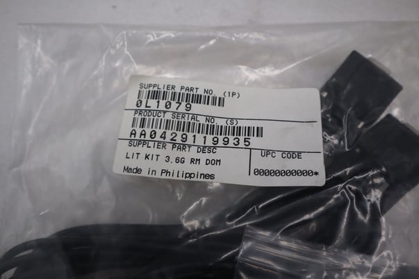NEW APC 0L1079 LITKIT 2URM DOM For SmartUPS 1500 STOCK 530-B - Image 1