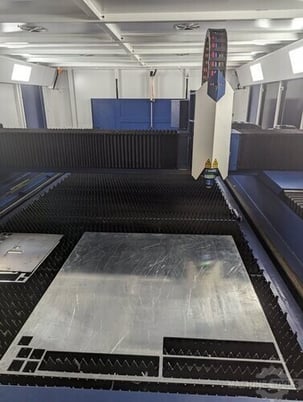 HSG #G4020V 6G, 30000 watt Raycus fiber laser with store4020 6 shelf automation, new - Image 6