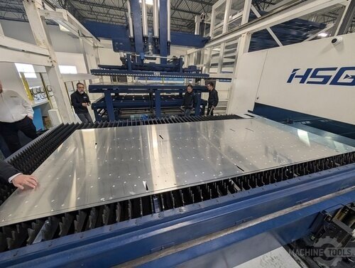HSG #G4020V 6G, 30000 watt Raycus fiber laser with store4020 6 shelf automation, new - Image 7