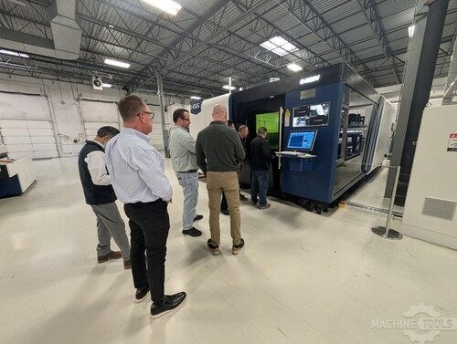 HSG #G4020V 6G, 30000 watt Raycus fiber laser with store4020 6 shelf automation, new - Image 10