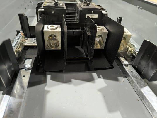 400 Amp. Square D, NQ30L4C, NQ Panelboard, 480 Volts AC 48 VDC 1 Phase 3 Wire 30 Space 3R - Image 6