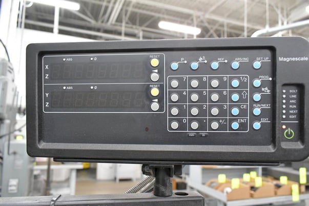 Moore #3, jig grinder, 11" x24" tbl., 40-250 RPM, Magnescale 2-Axis digital read out - Image 4