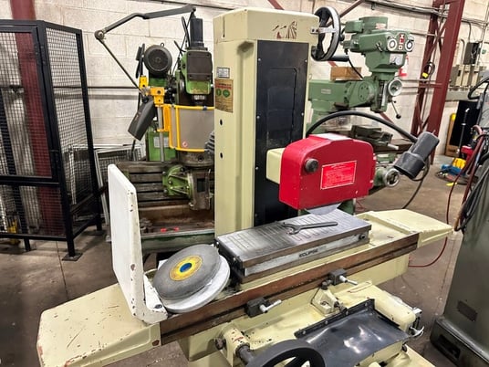 6" x 18" Kent #K-618, manual surface grinder, 1 HP, 8" grinding wheel diameter, magnetic chuck - Image 2