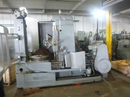 Gould & Eberhardt #48H, universal vertical gear hobber, 2.5 DP, coolant system - Image 1
