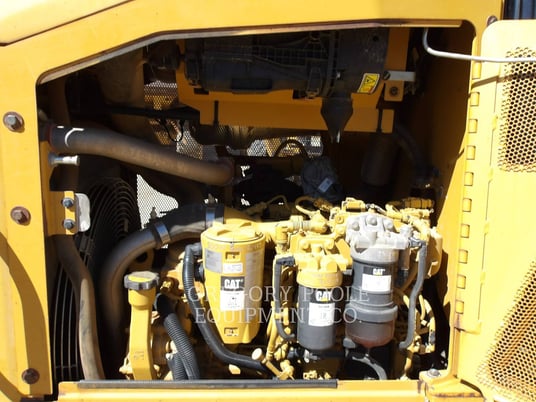 Caterpillar D4K2LGP, Crawler Dozer, 2486 hours, S/N: KR207163, 2019 - Image 6