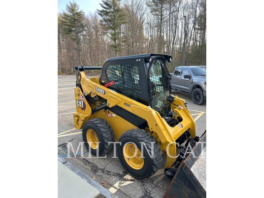 Cat 242D3, Skid Steer Loader, 56 hours, S/N: T8A00958C, 2024 - Image 2