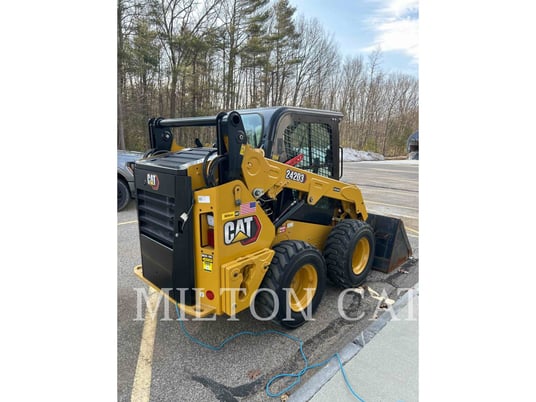 Cat 242D3, Skid Steer Loader, 56 hours, S/N: T8A00958C, 2024 - Image 3