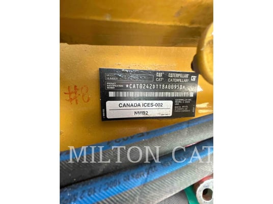 Cat 242D3, Skid Steer Loader, 56 hours, S/N: T8A00958C, 2024 - Image 6