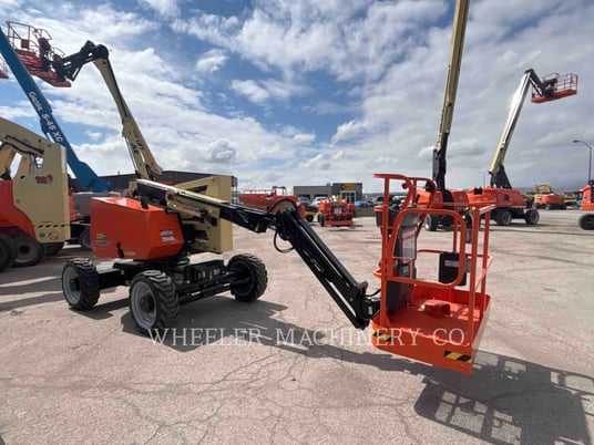 Jlg Industries, Inc. 340AJ, Articulated Boom Lift, S/N: 0300329965, 2025 - Image 2