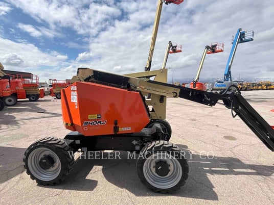 Jlg Industries, Inc. 340AJ, Articulated Boom Lift, S/N: 0300329965, 2025 - Image 4