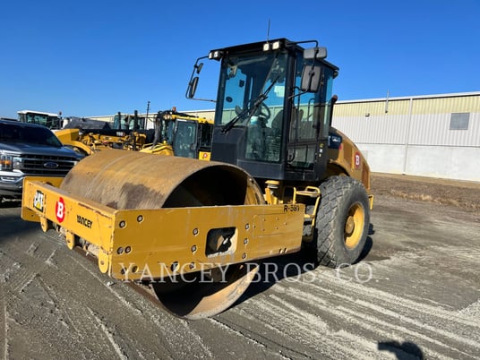 Caterpillar CS54B, Compactor, 5202 hours, S/N: CS501085, 2020 - Image 1