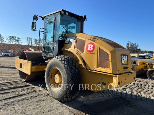 Caterpillar CS54B, Compactor, 5202 hours, S/N: CS501085, 2020 - Image 4