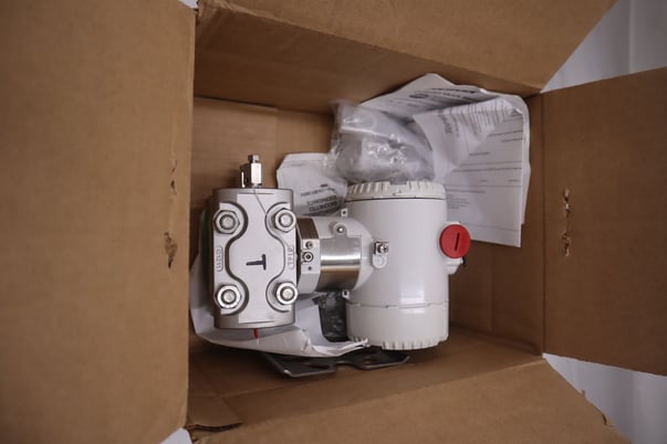 NIB ABB 266DSH / 266DSHHSSB2A1V1L5B2I2N2 TRANSMITTER STOCK G120A - Image 2