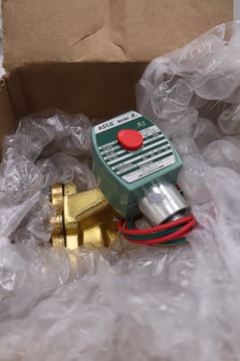 NEW ASCO 8316G034 RedHat II Solenoid Valve 1" 3-Way 120/60 VAC #G291A - Image 1