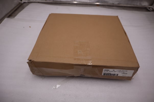 SCHNEIDER ELECTRIC 140XTS10215 / 140XTS10215 (NEW IN BOX) STOCK G673 - Image 1