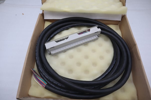 SCHNEIDER ELECTRIC 140XTS10215 / 140XTS10215 (NEW IN BOX) STOCK G673 - Image 2